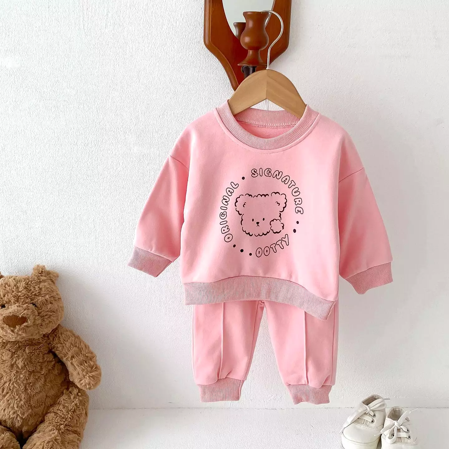 2 Pieces Set Baby Kid Girls Boys Letters Cartoon Tops And Solid Color Pants Wholesale 23101957