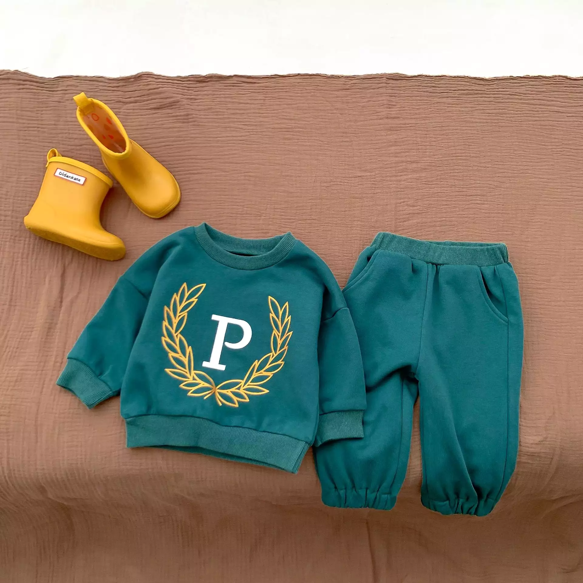 2 Pieces Set Baby Kid Girls Boys Sports Letters Hoodies Sweatshirts And Solid Color Pants Wholesale 23101909