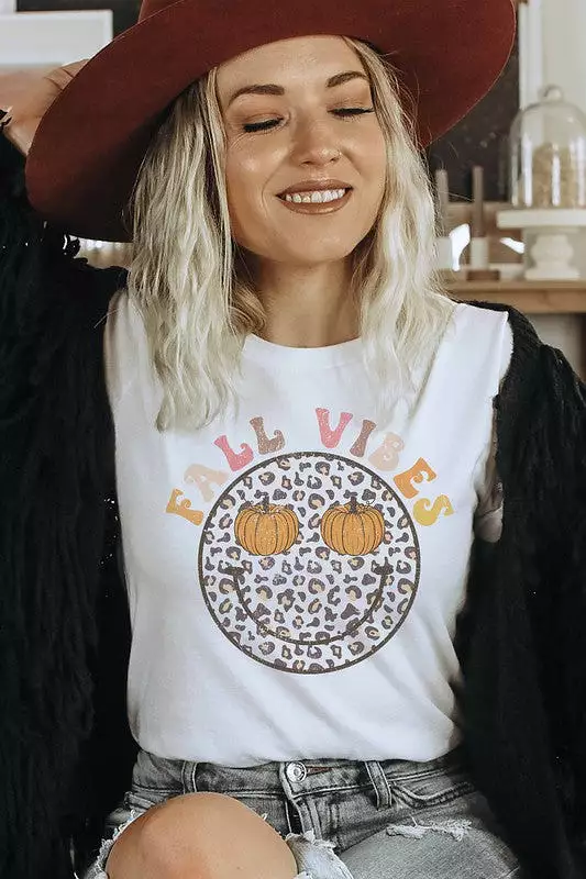 FALL VIBES LEOPARD PUMPKINS GRAPHIC TEE