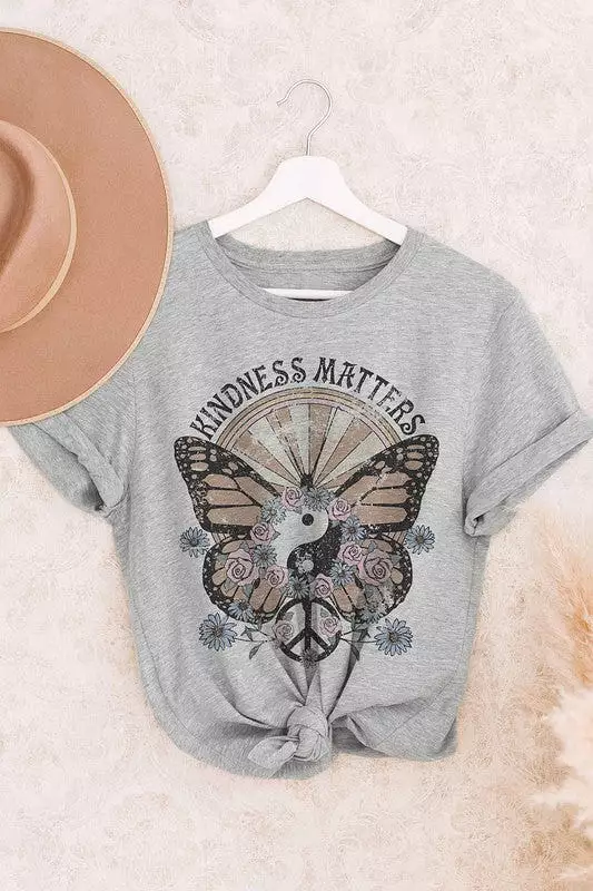 KINDNESS MATTERS GRAPHIC TEE