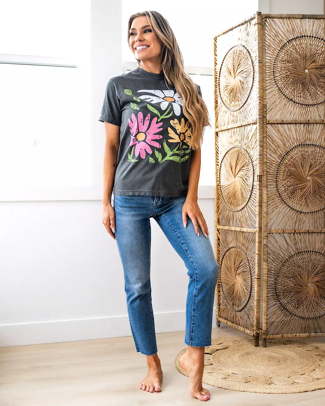 NEW! Vintage Daisies Charcoal Tee