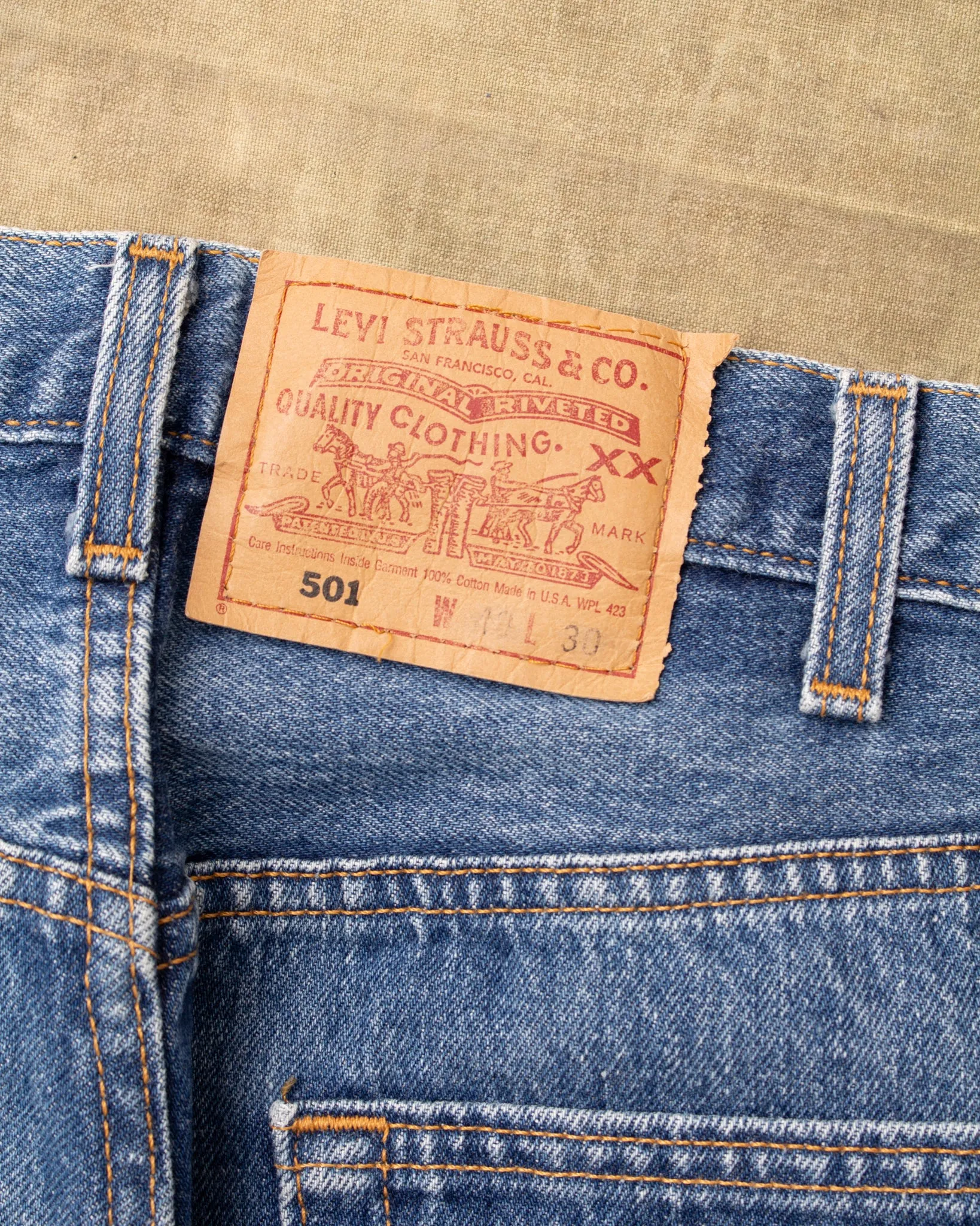 No. 44 Vintage 90's Made in USA Levi's 501 Jeans W40/L30