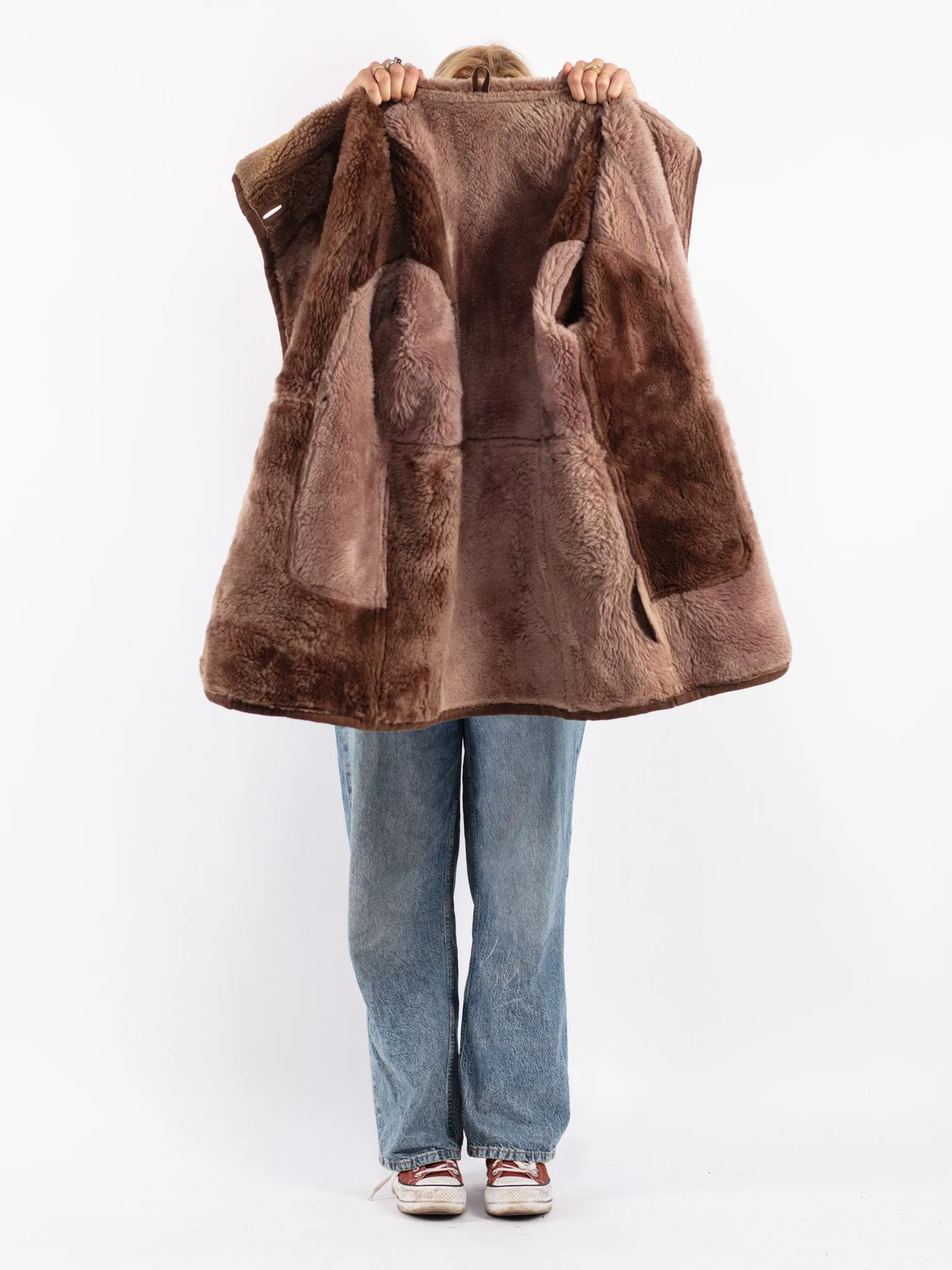 Vintage 80's Women Oversized Sheepskin Coat in Brown