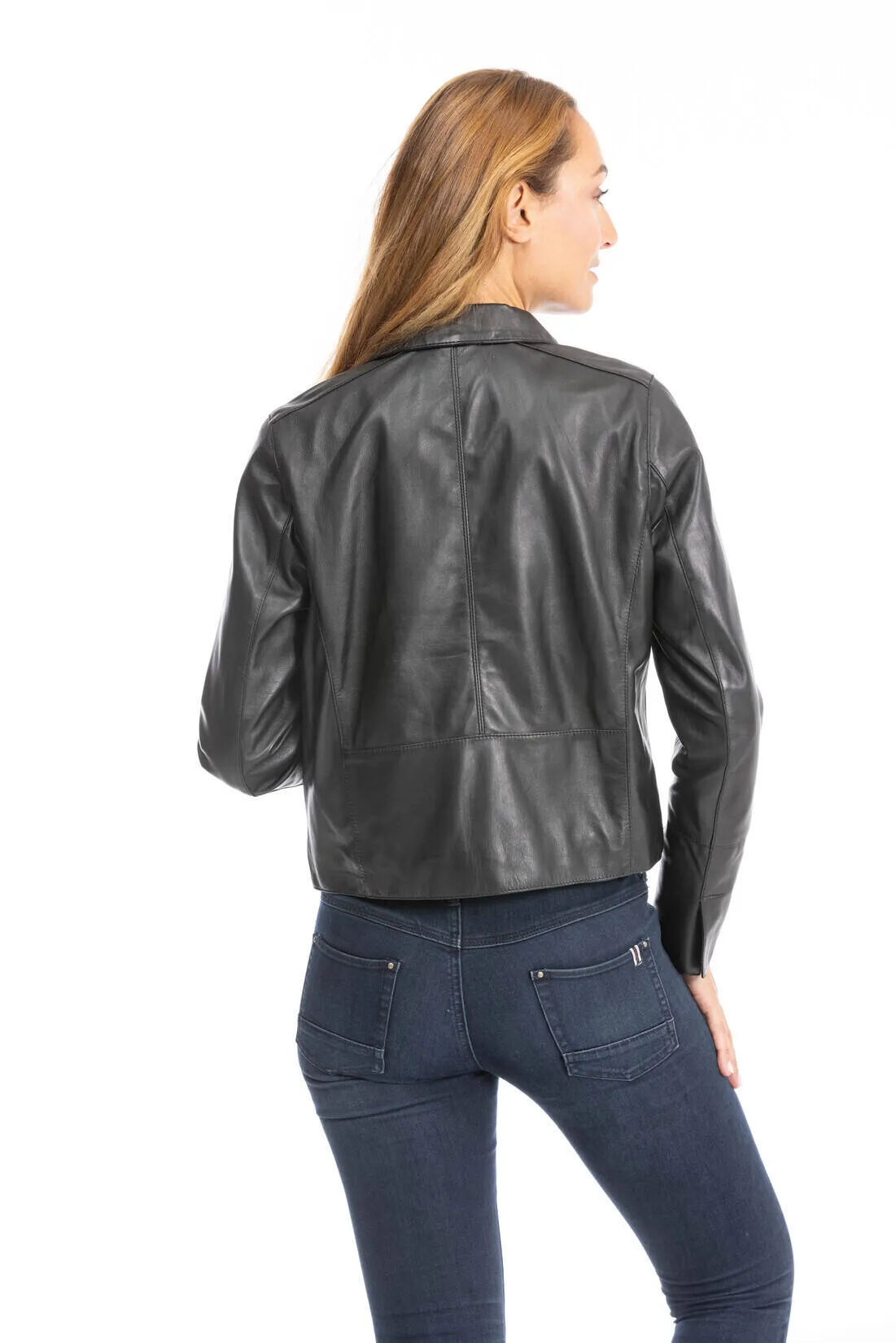 Women's short jacket with black shirt collar 64480